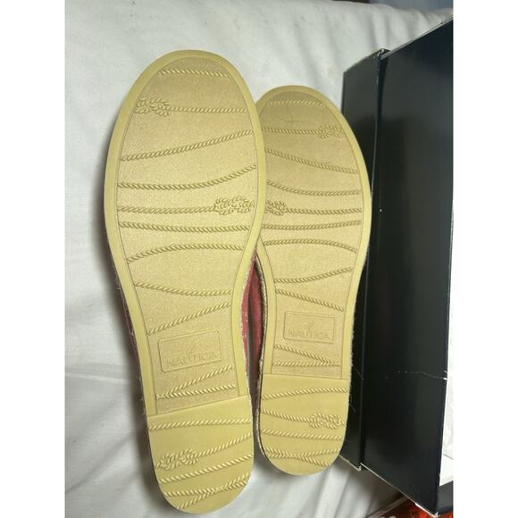 Nautica Women's 8 Red Rudder Slip On Shoes Anchor Nautical Toggle Back Beach - Picture 5 of 6